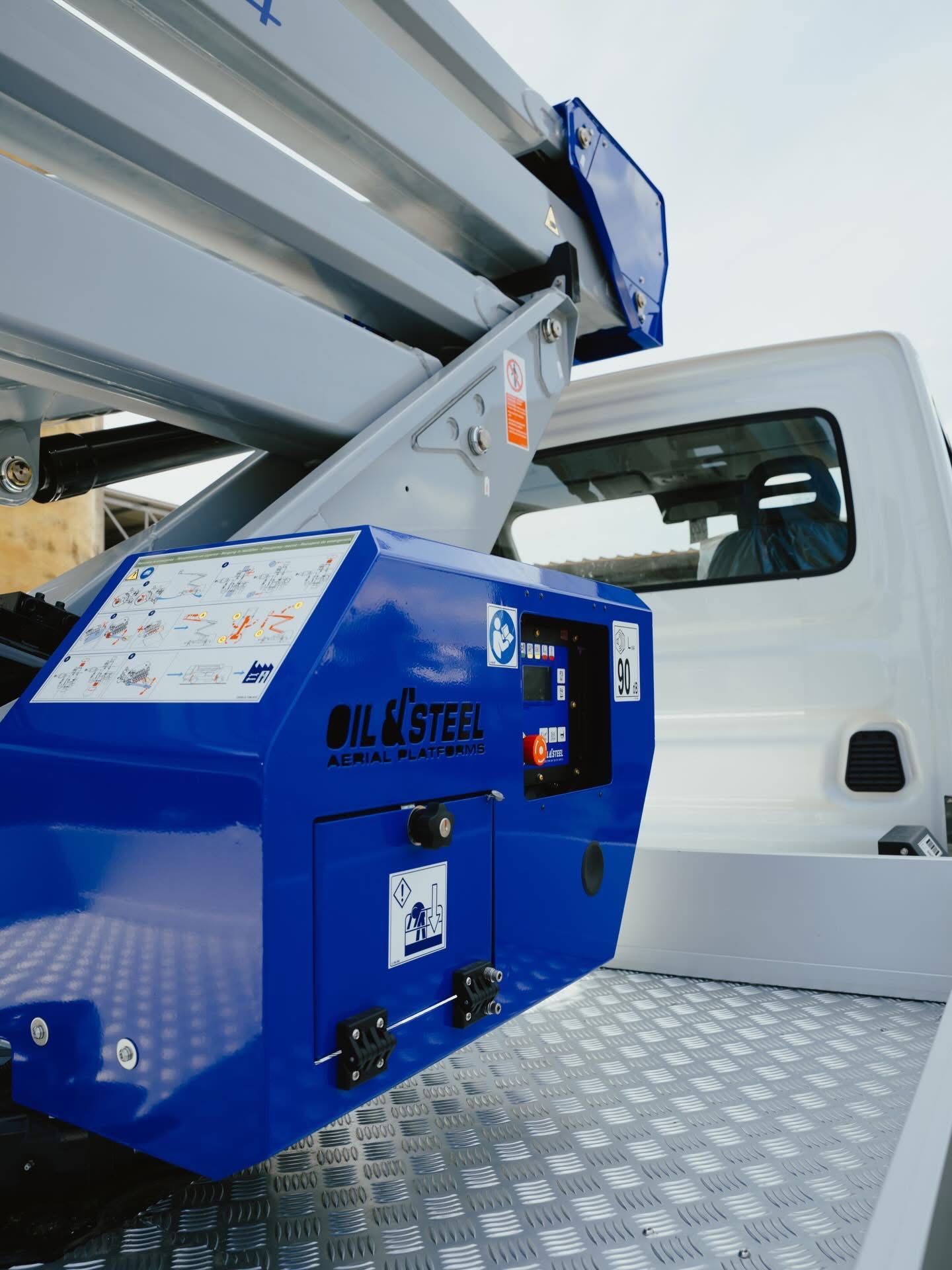 Centralina Oil&Steel e cabina Iveco Daily